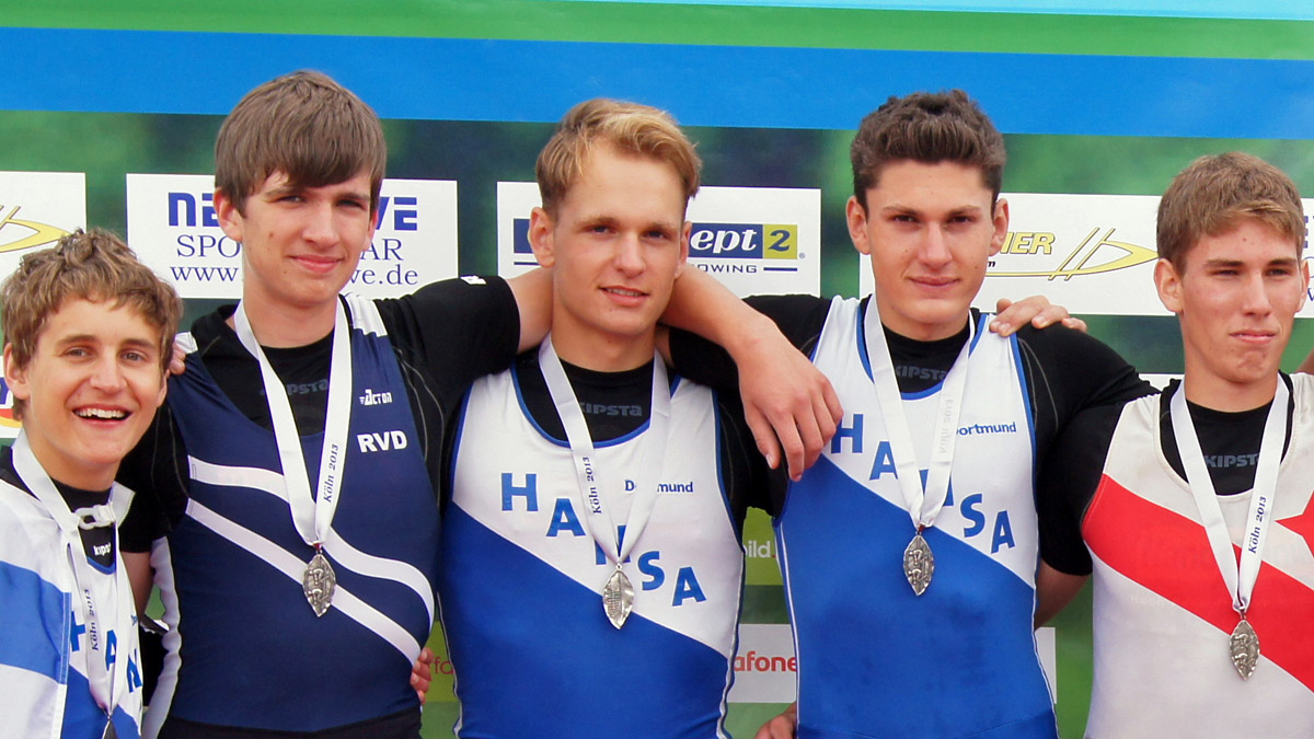 Felix Heinemann, Christopher Reinhardt, Johannes Rentz, Dragan Stankovic und Lukas Föbinger bei der Siegerehrung.